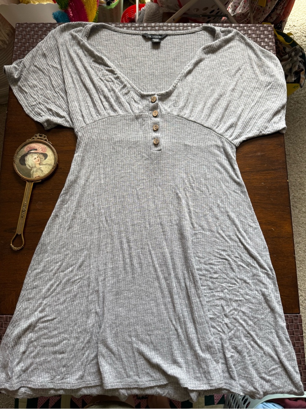 American Eagle Outfitters Light Gray Ribbed V-Neck Button Tunic SOFTEST